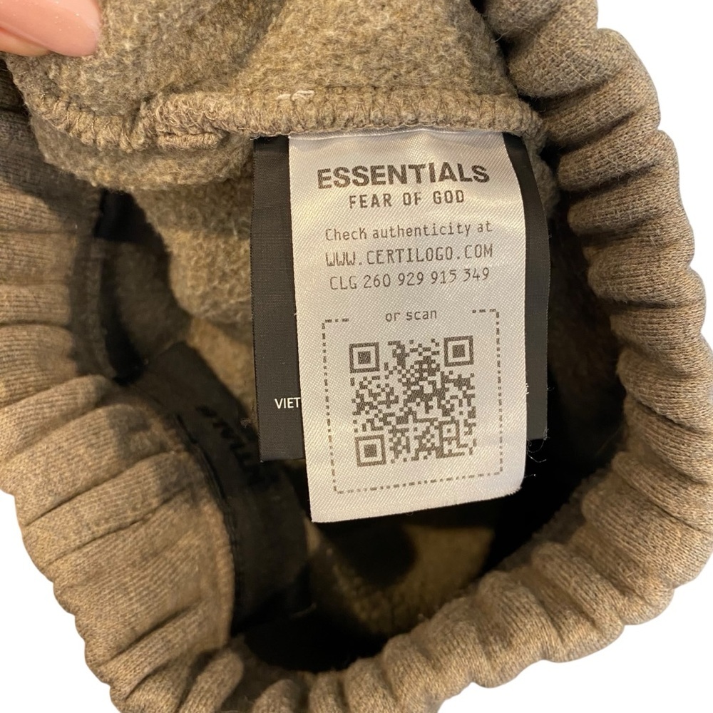 Fear Of God Essentials Fleece Jogger Sweatpants In Taupe Kids Size 6/7 - Picture 9 of 10